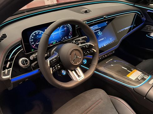 Used 2026 Mercedes-Benz E 53 AMG e 4MATIC Sedan image 4