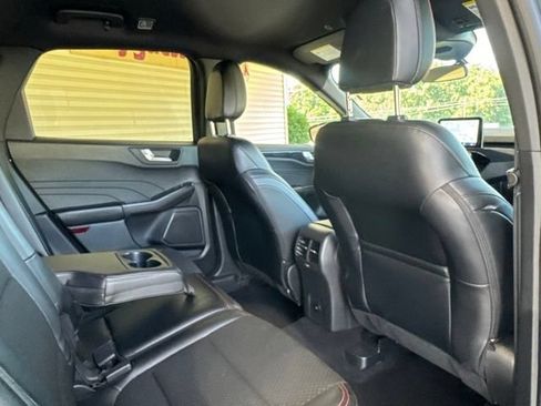 Used 2025 Ford Escape ST-Line Select AWD/4WD image 5