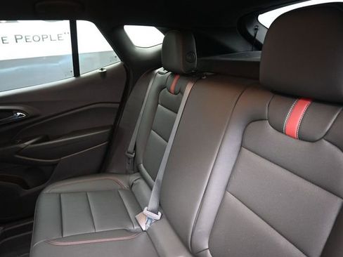 Used 2025 Chevrolet Trax RS w/ Driver Confidence Package image 20