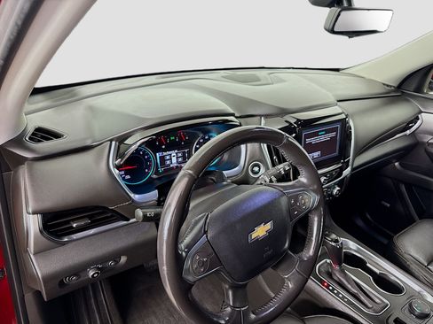 Used 2019 Chevrolet Traverse RS AWD/4WD image 11