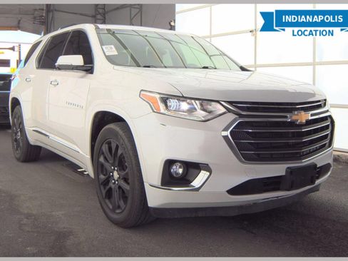 Used 2019 Chevrolet Traverse Premier w/ Driver Confidence II Package FWD image 1