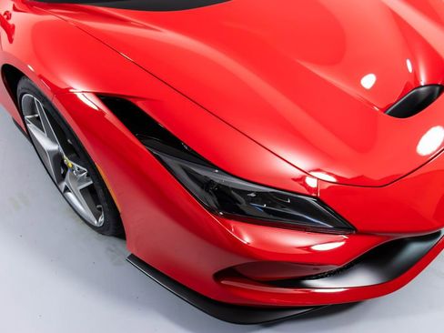 Certified 2020 Ferrari F8 Tributo image 12