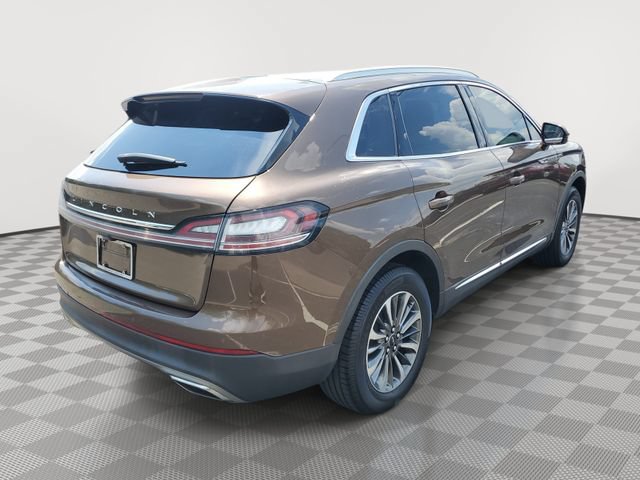 Used 2022 Lincoln Nautilus FWD w/ Premium Package image 6