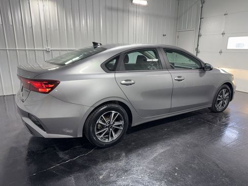 Used 2024 Kia Forte LXS FWD image 3