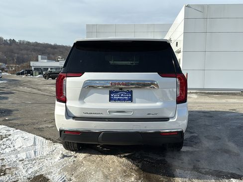 Used 2022 GMC Yukon SLT w/ SLT Premium Package image 5