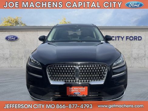 Used 2022 Lincoln Corsair AWD w/ Premium Package image 8