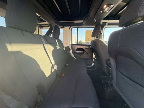 Used 2021 Jeep Wrangler Unlimited Sport image 13