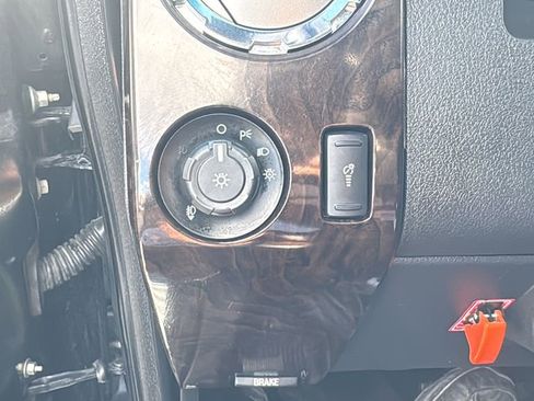 Used 2016 Ford F450 Platinum w/ Platinum Package image 34