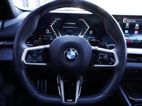 Certified 2024 BMW 530i 530i w/ Executive Package image 18