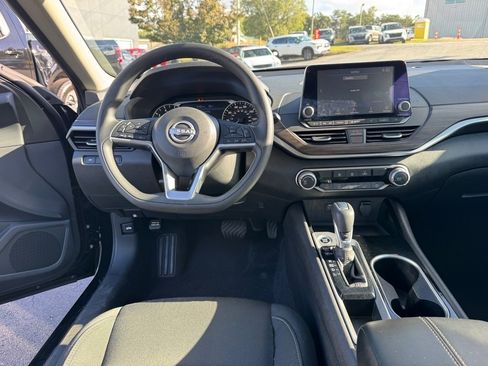 Certified 2024 Nissan Altima 2.5 SV image 12