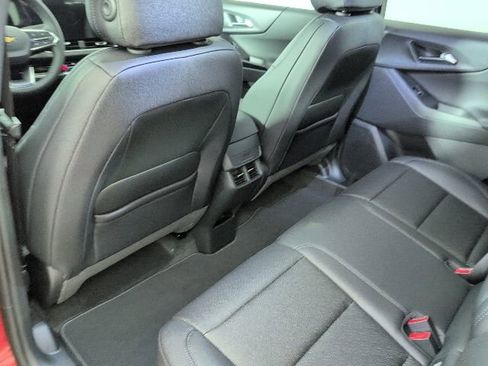 New 2026 Chevrolet Equinox LT w/ Convenience Package II image 10