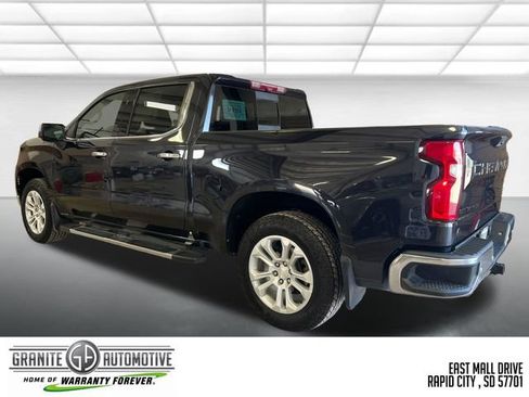 Used 2022 Chevrolet Silverado 1500 LTZ w/ LTZ Premium Package AWD/4WD image 3