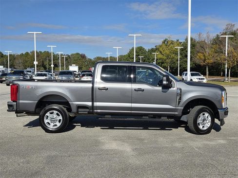 Used 2025 Ford F250 XLT image 46