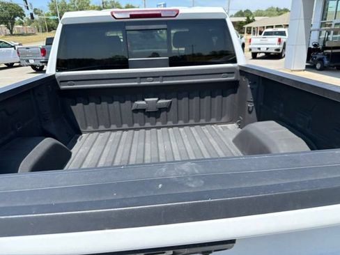 Used 2025 Chevrolet Silverado 1500 LT w/ Z71 Off-Road Package AWD/4WD image 35