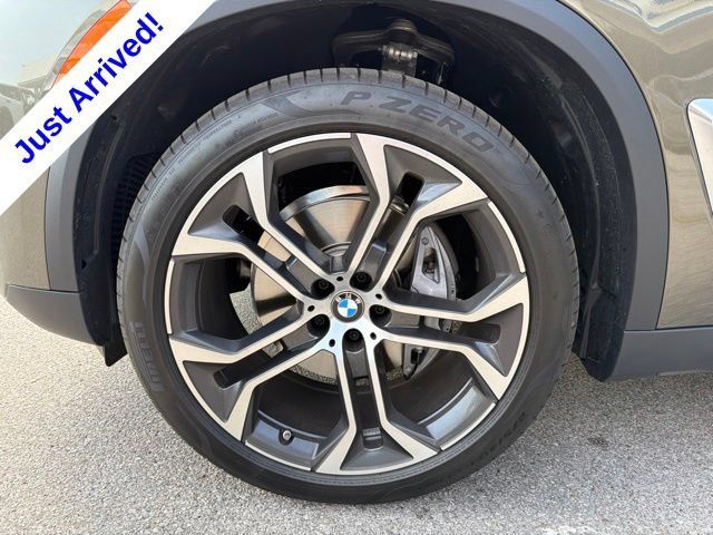 Used 2026 BMW X5 xDrive40i AWD/4WD image 11