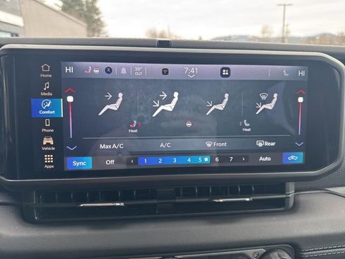 Certified 2025 Jeep Gladiator Mojave w/ Safety Group AWD/4WD image 21