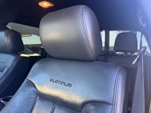 Used 2014 Ford F150 Platinum image 18