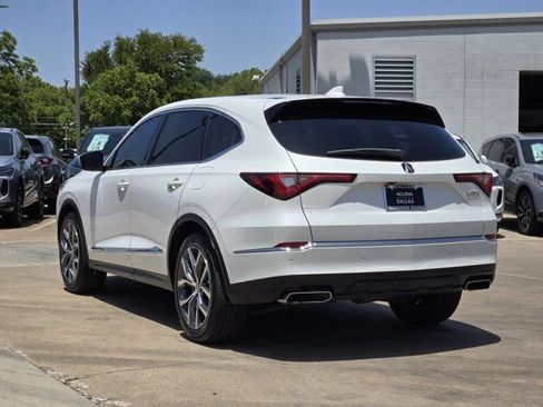 Certified 2022 Acura MDX w/ Technology Package FWD image 8