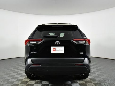 Used 2023 Toyota RAV4 XLE Premium image 12