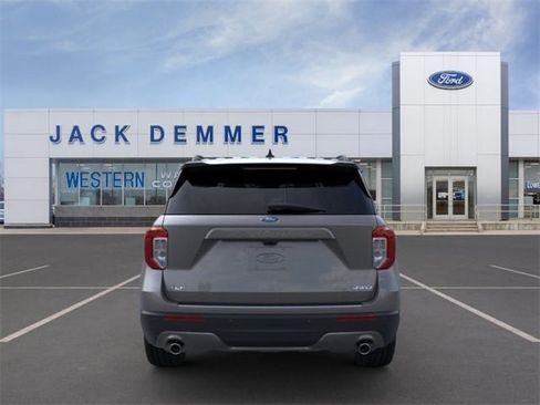 New 2023 Ford Explorer XLT w/ Equipment Group 202A image 5