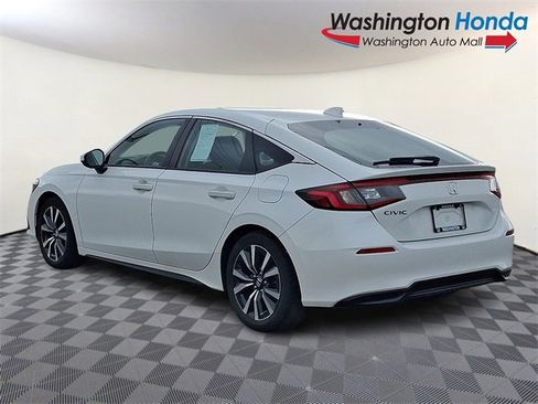 Certified 2024 Honda Civic EX-L image 4