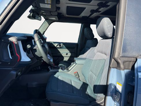 New 2025 Ford Bronco Heritage Edition image 10