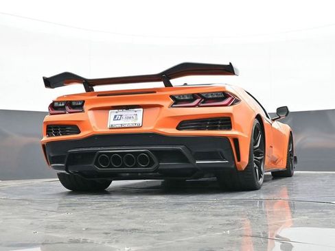 Used 2023 Chevrolet Corvette Z06 w/ Stealth Interior Trim Package image 35