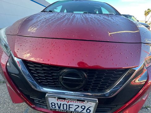 Used 2020 Nissan Versa SV image 9