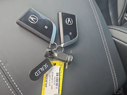 Certified 2024 Acura MDX w/ Technology Package FWD image 30