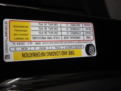 Used 2021 Chevrolet Tahoe High Country image 34