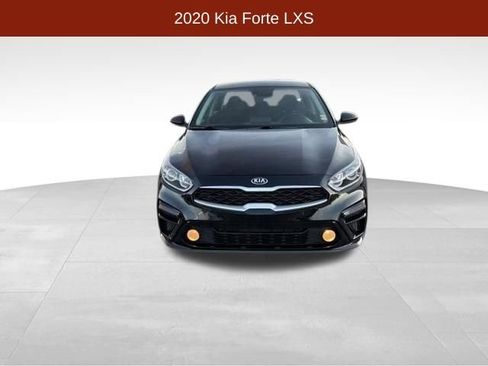 Used 2020 Kia Forte LXS image 2