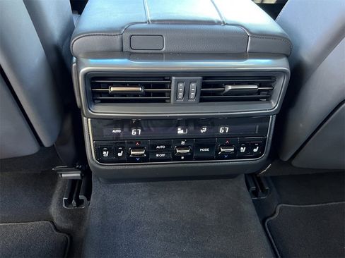 Used 2023 Lexus LX 600 4WD w/ Luxury Package image 29