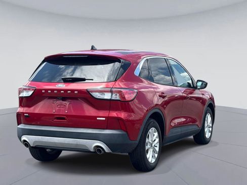 Used 2020 Ford Escape SE FWD image 3