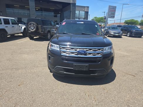 Used 2019 Ford Explorer 4WD w/ Class III Trailer Tow Package image 2