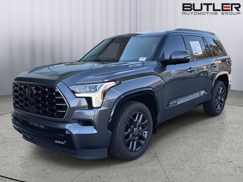 Used 2024 Toyota Sequoia Platinum image 1