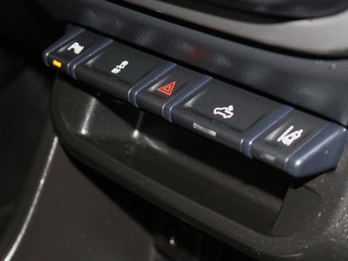 Used 2022 Chevrolet Colorado LT w/ Fleet Safety Package image 52