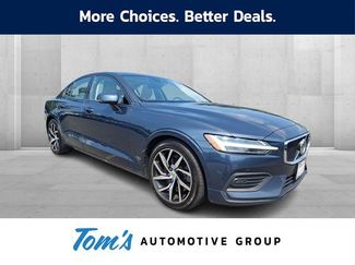 Used 2020 Volvo S60 T6 Momentum AWD/4WD video 1