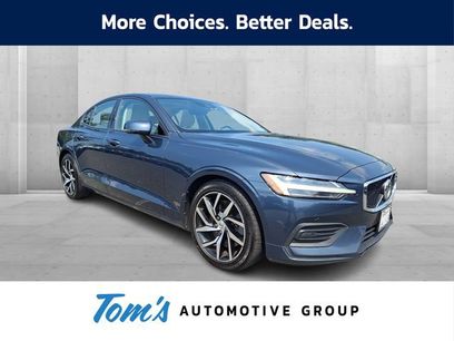 Used 2020 Volvo S60 T6 Momentum