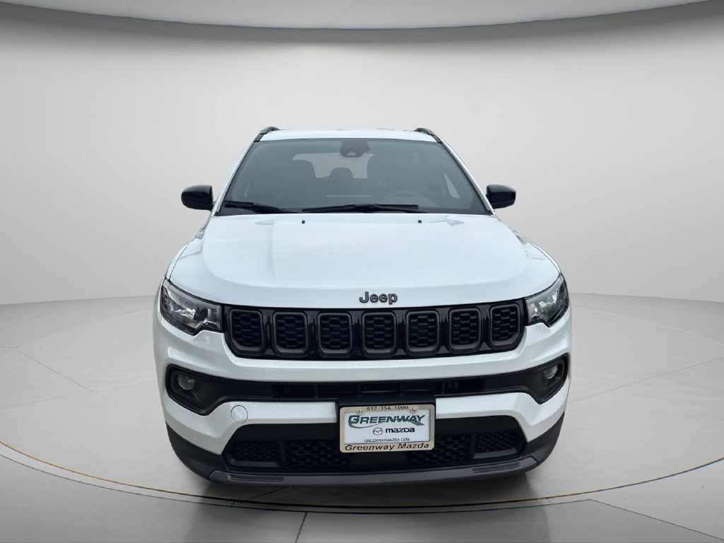 Used 2026 Jeep Compass Latitude AWD/4WD image 2