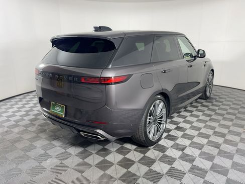 New 2026 Land Rover Range Rover Sport Dynamic SE image 9