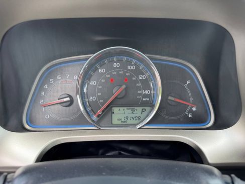 Used 2013 Toyota RAV4 Limited AWD/4WD image 21