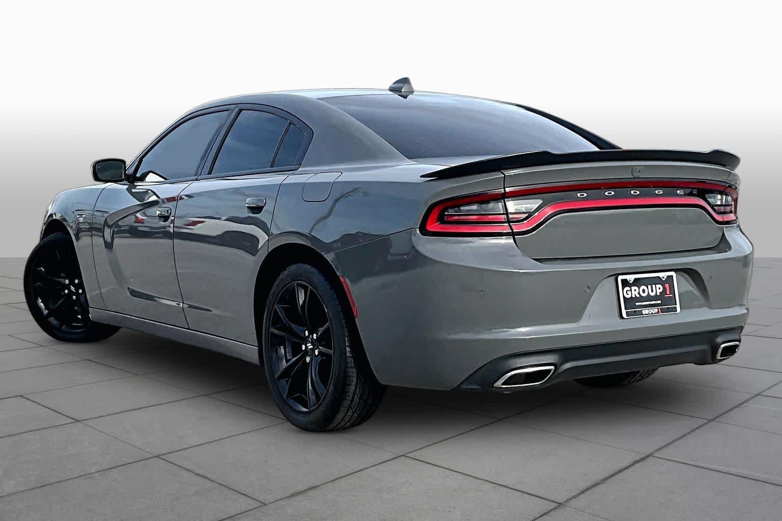 Used 2018 Dodge Charger SXT Plus w/ Quick Order Package 29J RWD image 11