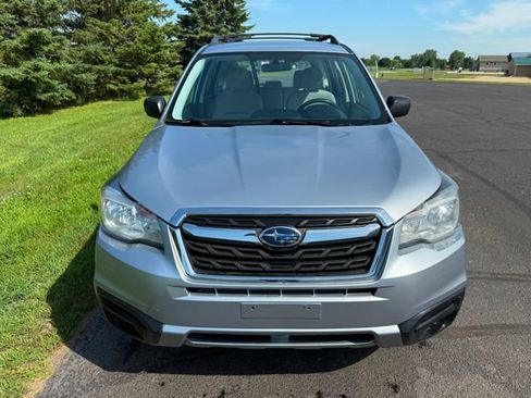 Used 2017 Subaru Forester 2.5i w/ Alloy Wheel Package AWD/4WD image 5