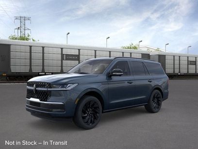 New 2025 Lincoln Navigator Reserve w/ Jet Appearance Package