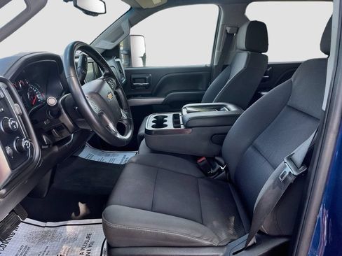Used 2019 Chevrolet Silverado 2500 LT w/ LT Convenience Package AWD/4WD image 19