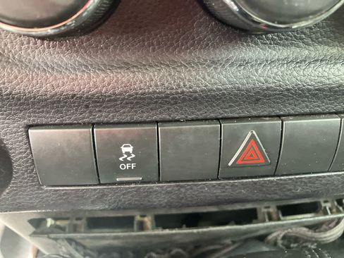 Used 2015 Jeep Wrangler Unlimited Sport w/ Connectivity Group AWD/4WD image 25