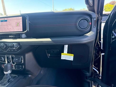 New 2027 Jeep Wrangler Unlimited Rubicon AWD/4WD image 27