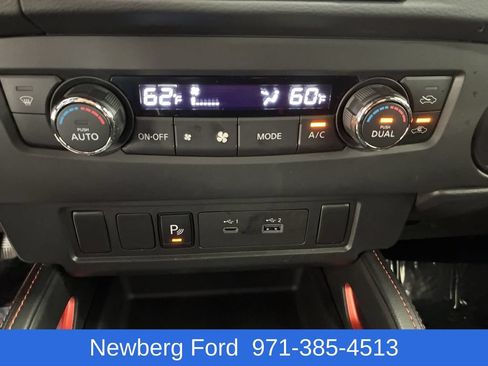 Used 2024 Nissan Frontier PRO-4X w/ Technology Package AWD/4WD image 24