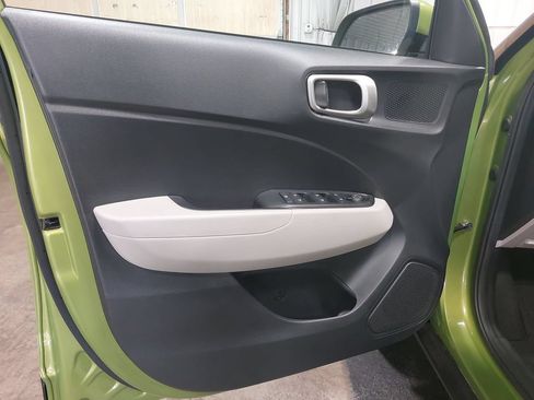 Certified 2024 Hyundai Venue SEL FWD image 26