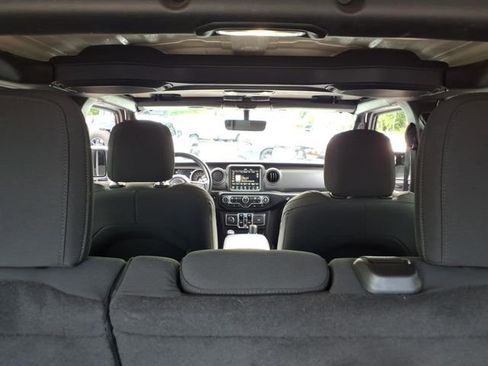 Used 2022 Jeep Wrangler Unlimited Sport AWD/4WD image 19